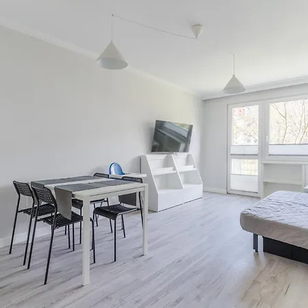Apartament Black Chairs - Apartament Blisko Morza