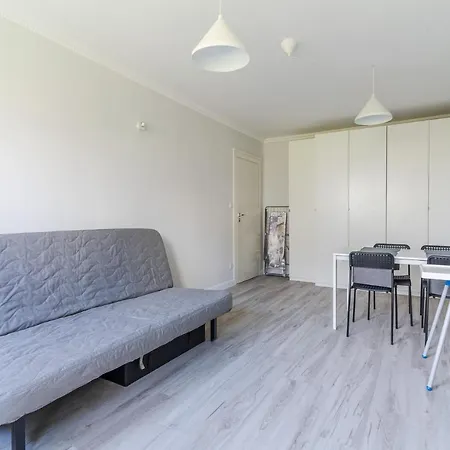 Black Chairs - Apartament Blisko Morza Daire