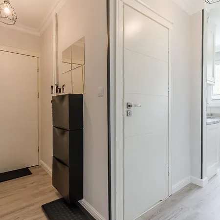 Black Chairs - Apartament Blisko Morza