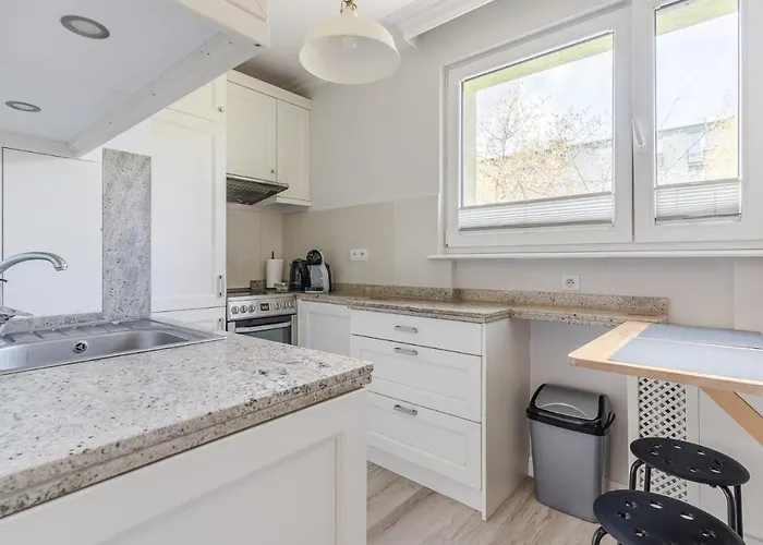 Black Chairs - Apartament Blisko Morza 格但斯克