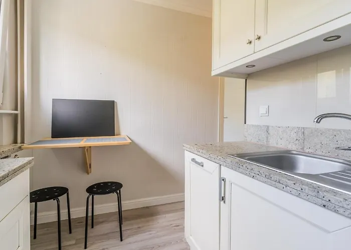 Black Chairs - Apartament Blisko Morza 公寓